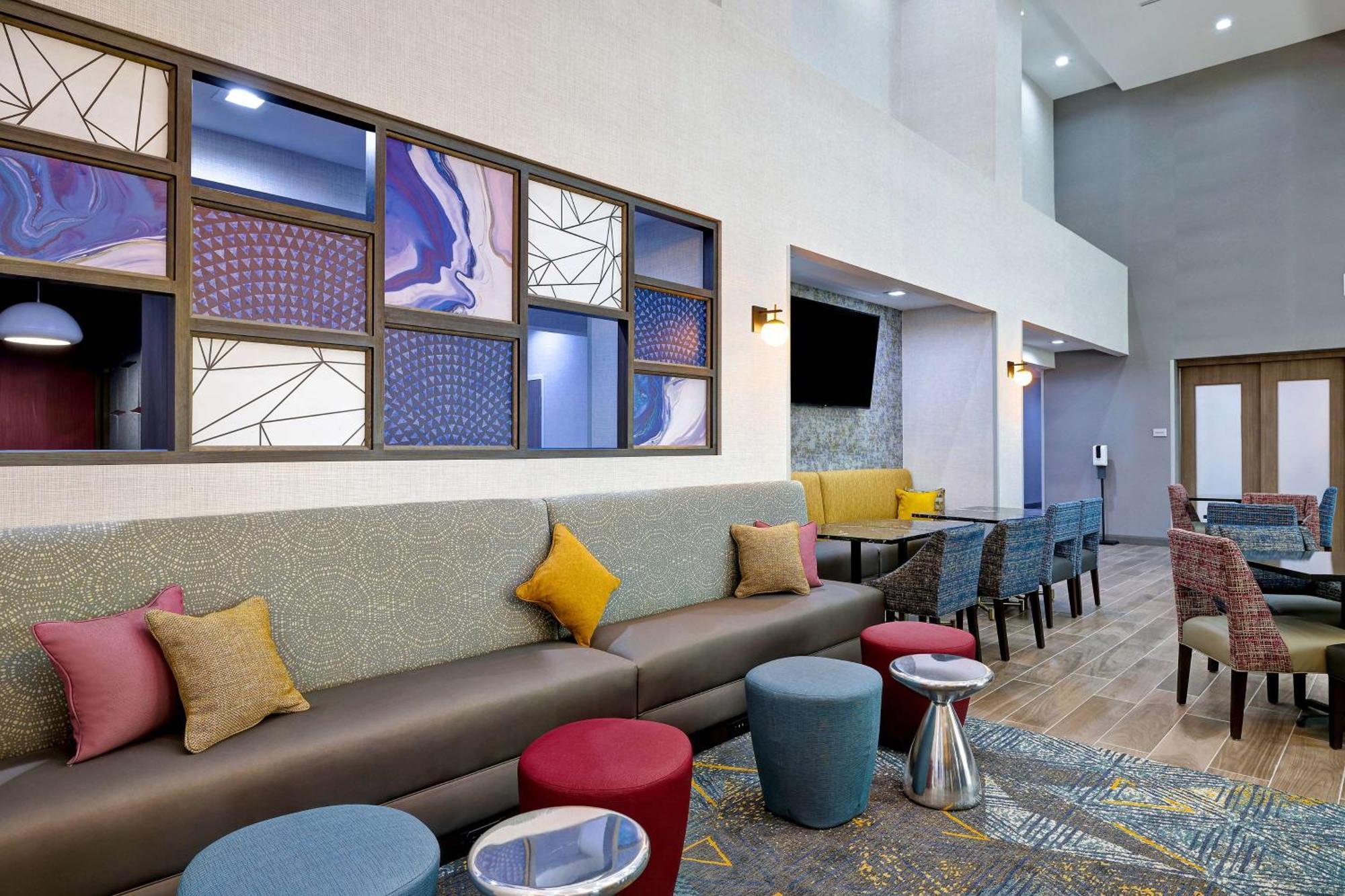 Hampton & East Beltway 8, Tx Hotel Cloverleaf